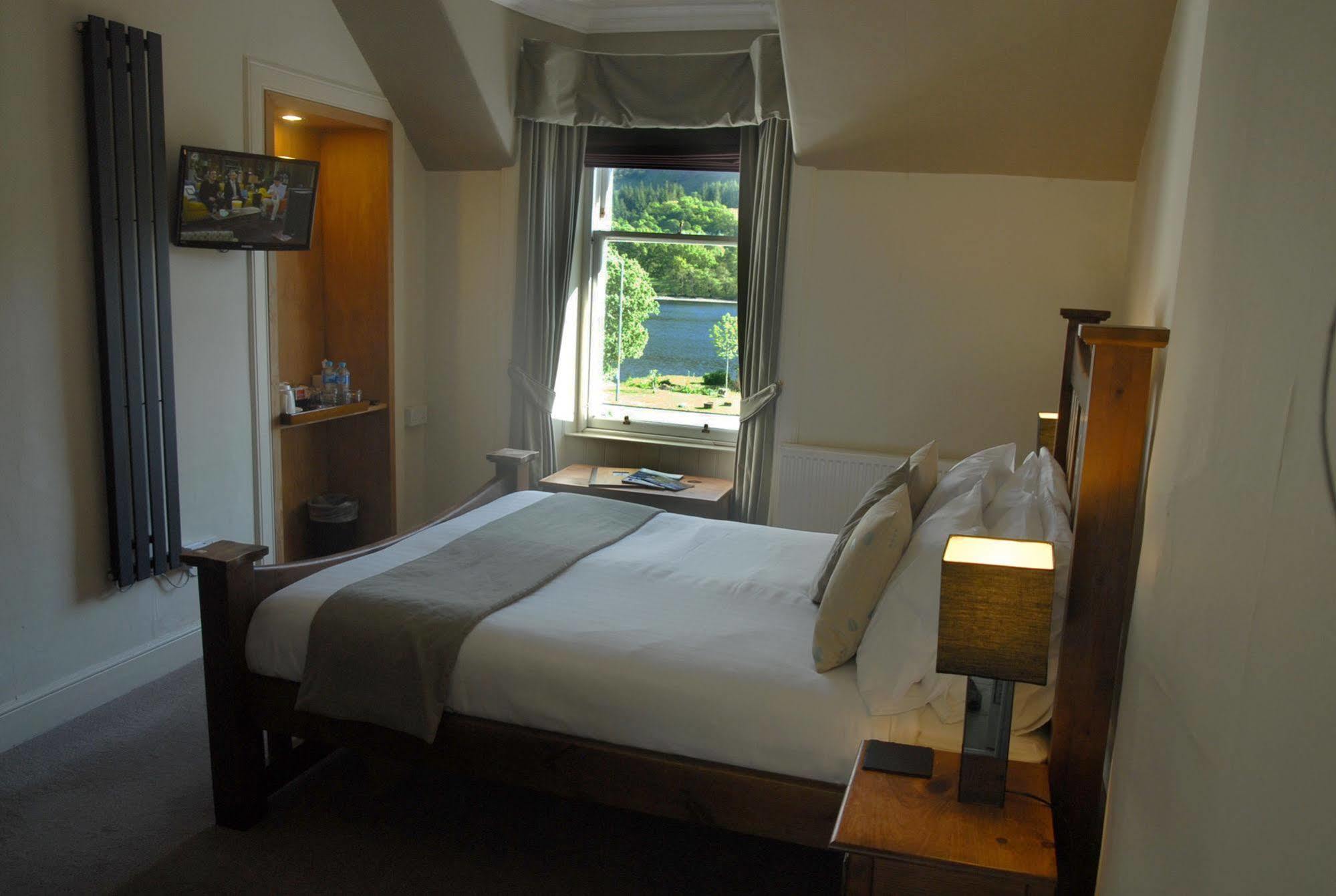Achray House Restaurant With Rooms Сент-Філланс Екстер'єр фото